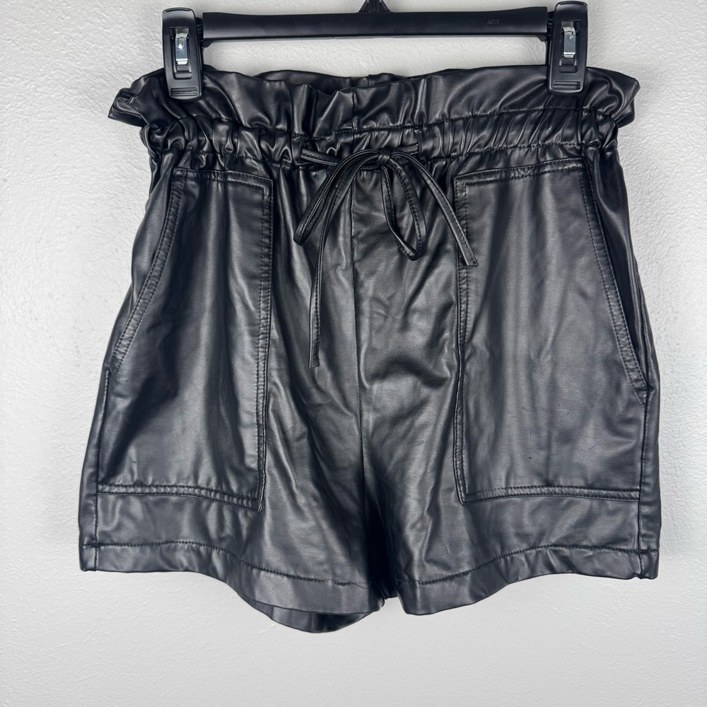 Soho Apparel Women’s Small‎ Pleather Lined Drawstring Shorts Pockets Paperbag